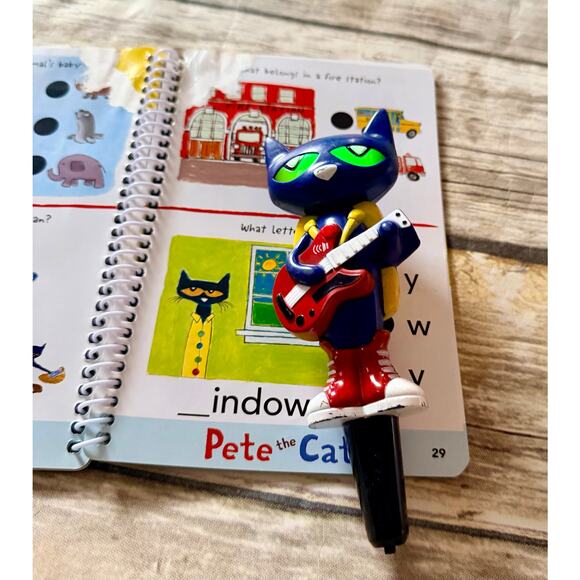 PETE THE CAT-HOT DOTS ACTIVITY SET - Picture 12 of 15